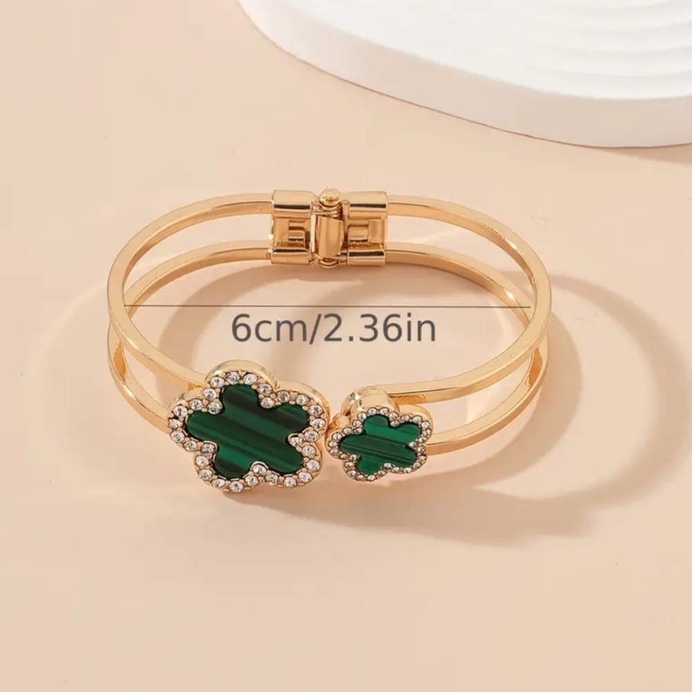 Green flower Rhinestone Cuff Bracelet - Picture 2 of 3